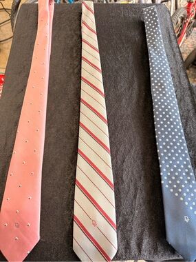 Dior Three-Piece Tie Set – Pink, Light Gray with Red Stripe, Navy Polka Dot